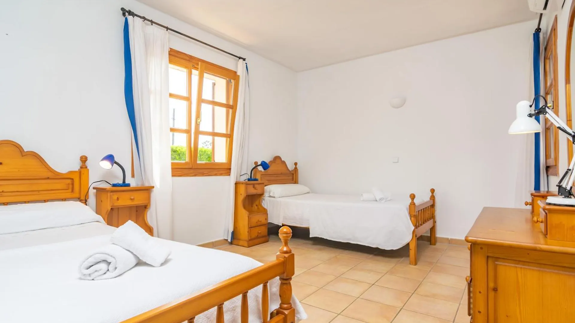 Villa Pastor Cala Anguila スペイン